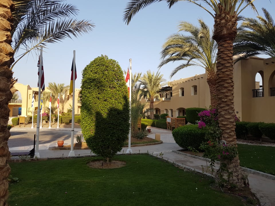 Gartenanlage Three Corners Rihana Resort Deluxe