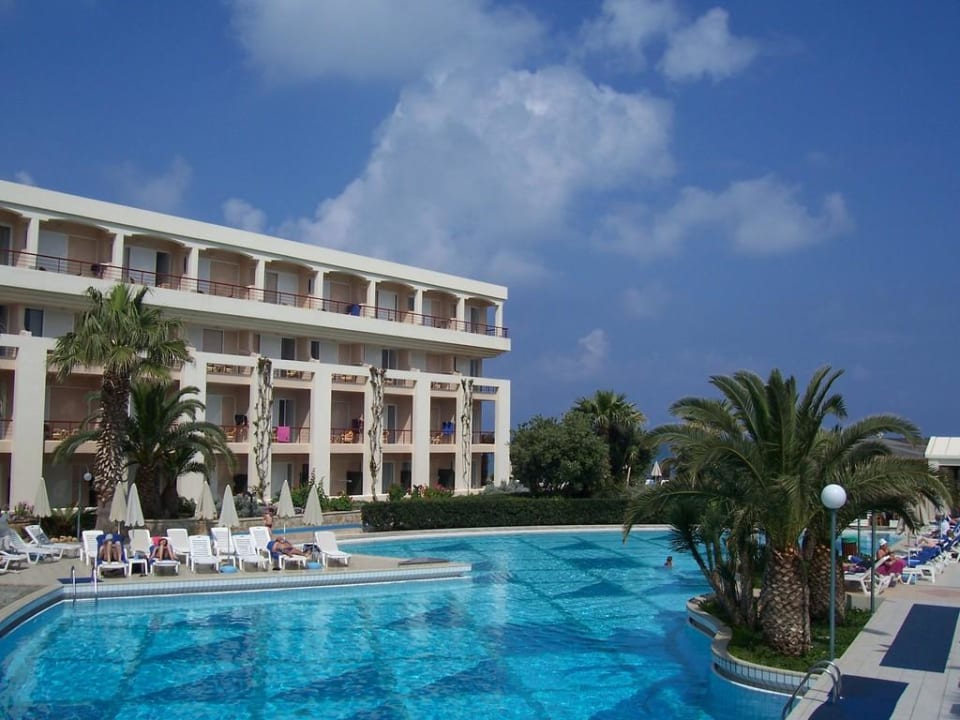 Piscine extérieure Rethymno Palace