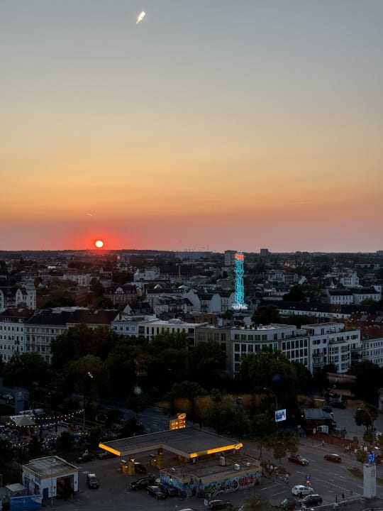 Ausblick REVERB by Hard Rock Hamburg