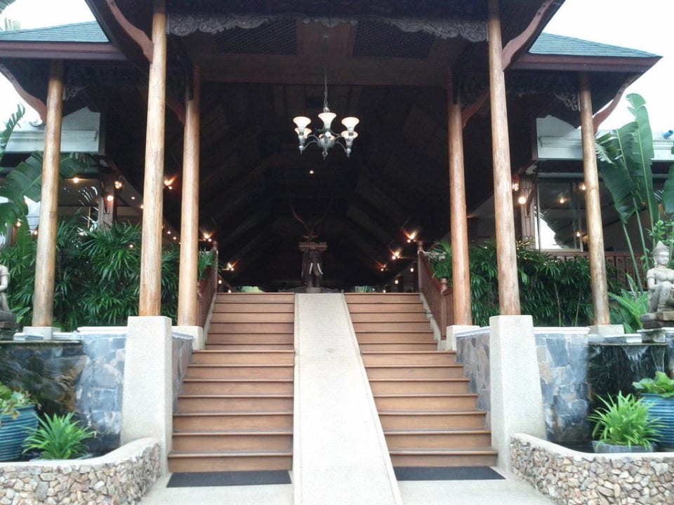 Eingang Banana Fan Sea Resort