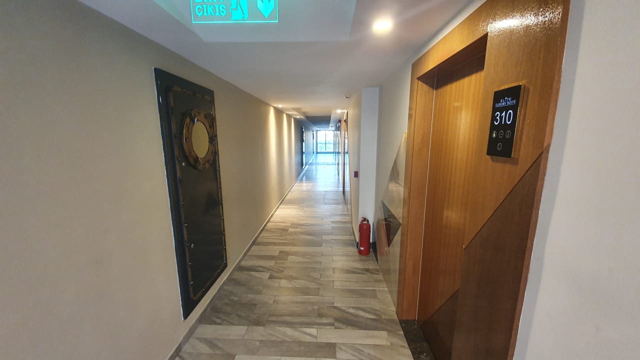 Zimmer Elite Luxury Suite & Spa