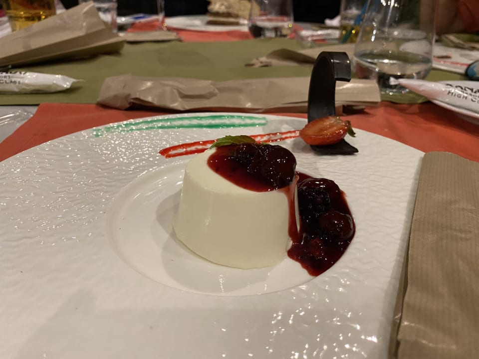 Gastro Xanadu Resort Hotel