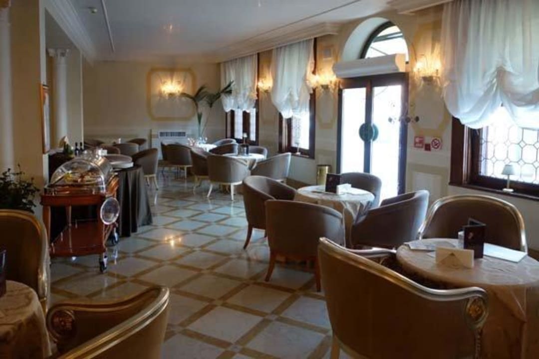 Im Restaurant "La Coupole" Carlton on the Grand Canal