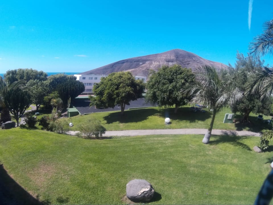 Ausblick Balkon - seitl. Meerblick allsun App.-Hotel Esquinzo Beach