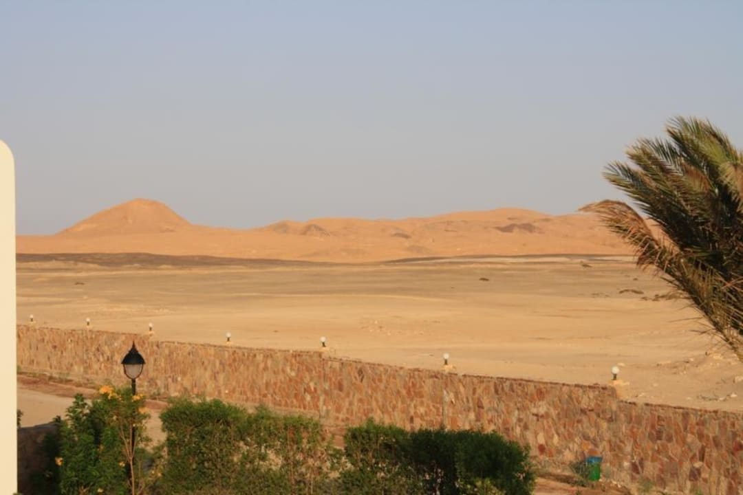 Außblick vor dem Zimmer 2051 Richtung Berge Hotel Gorgonia Beach Resort