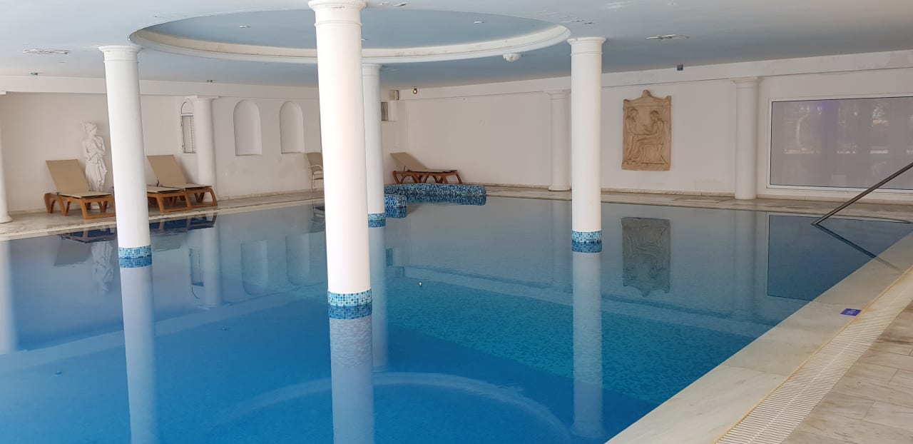 Pool The Golden Bay Beach Hotel