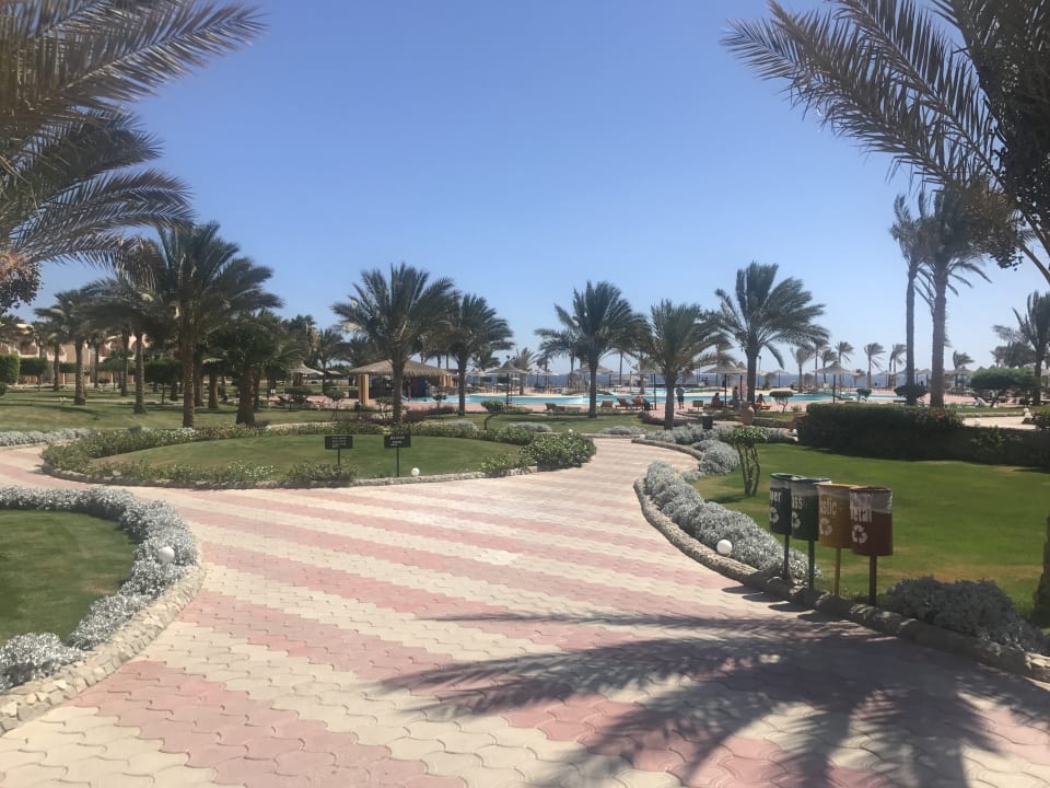 Gartenanlage Three Corners Sea Beach Resort