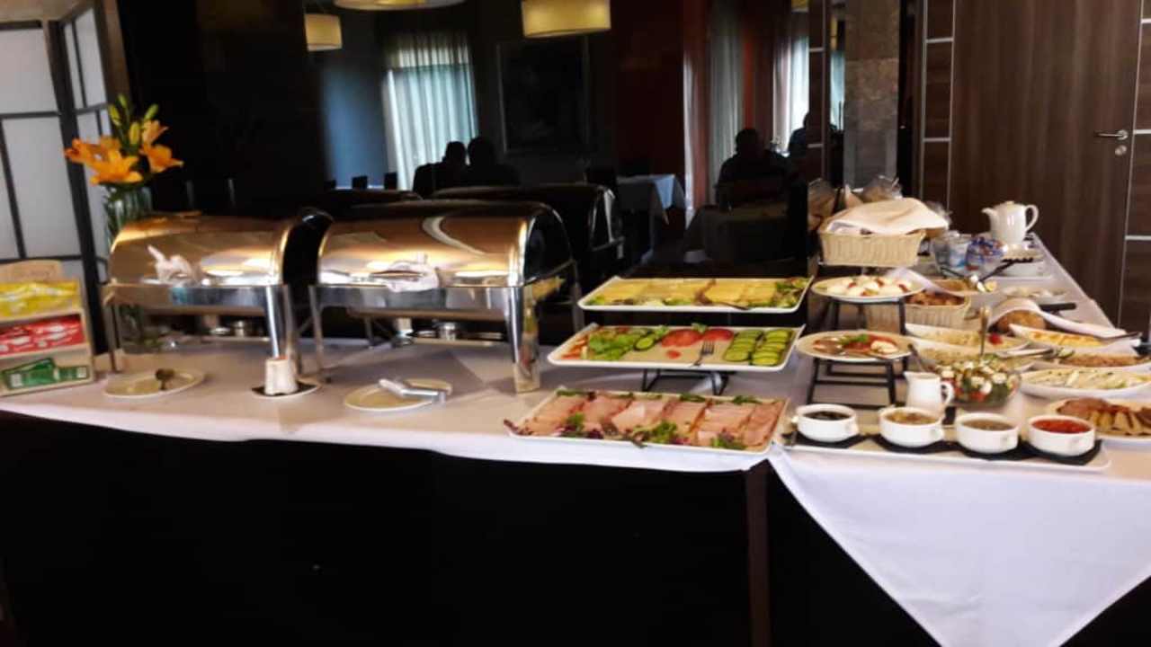 Bufet śniadaniowy Hotel Rado