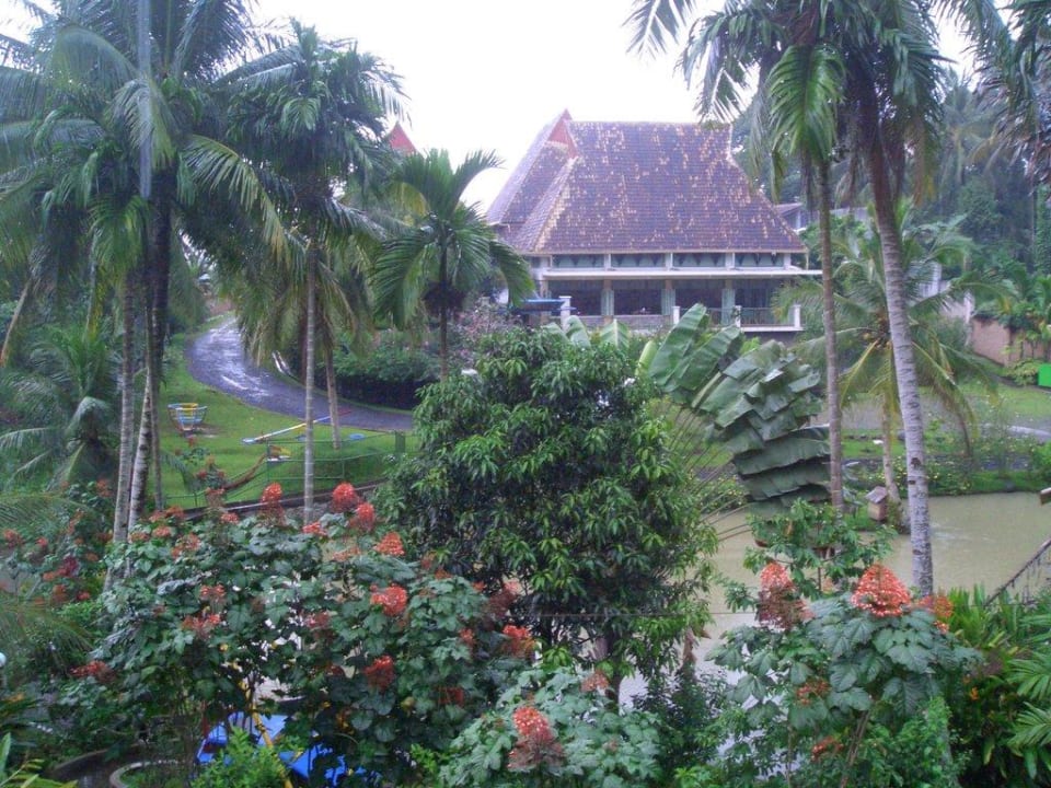 Hauptgebäude Hotel Deli River & Omlandia