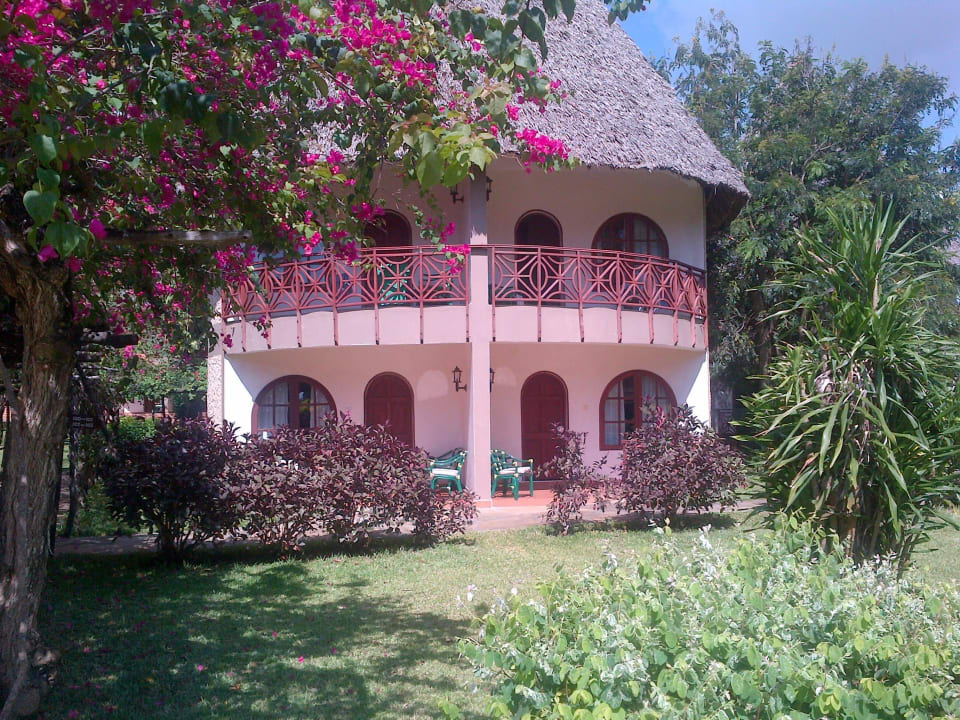 Häuschen mit den Zimmern Neptune Paradise Beach Resort & Spa