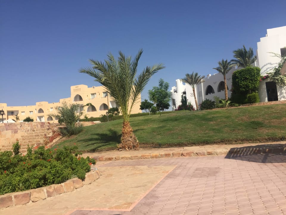 Haupthaus/ Restaurant Three Corners Equinox Beach Resort