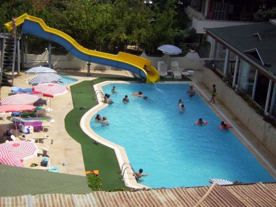 Pool Grand Atilla Hotel