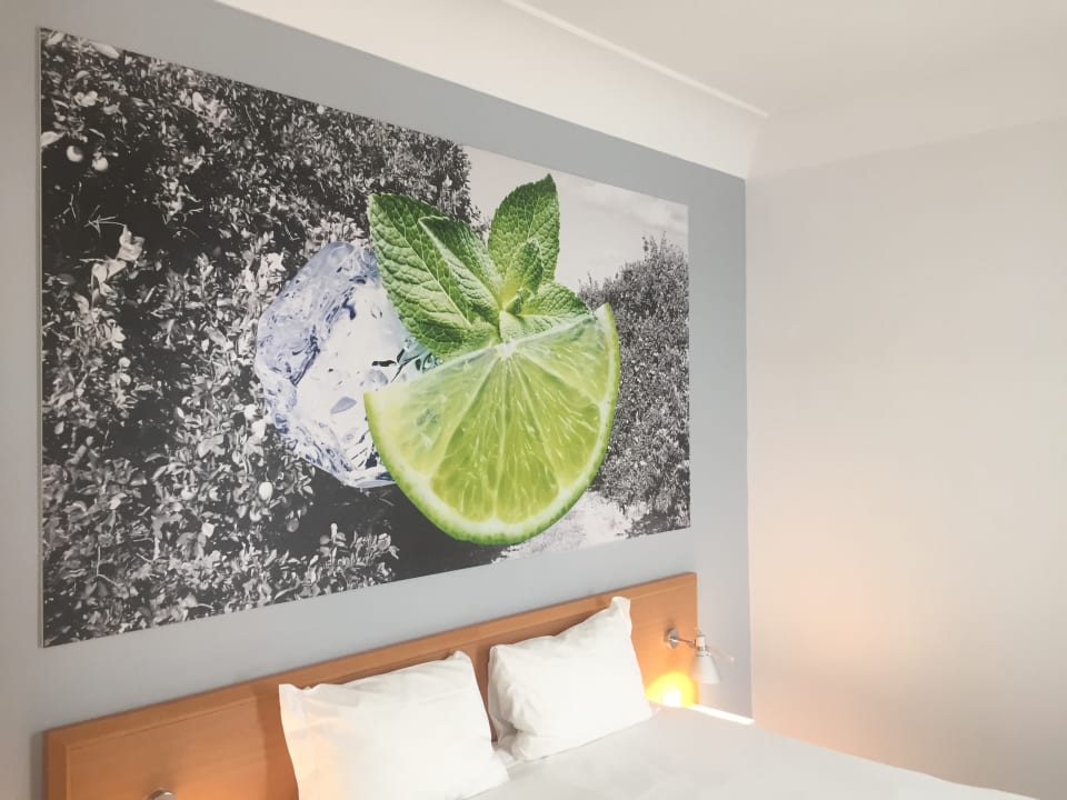 Zimmer Ibis Styles Napoli Garibaldi