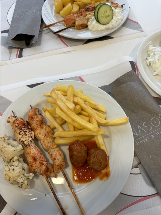 Gastro Nasos Hotel & Resort