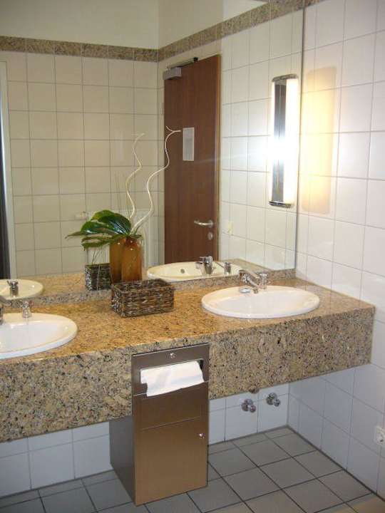Toilette Lobby NH Hamburg Horner Rennbahn