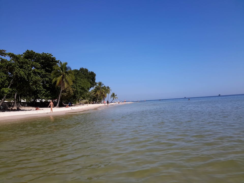 Strand Laksasubha Hua Hin