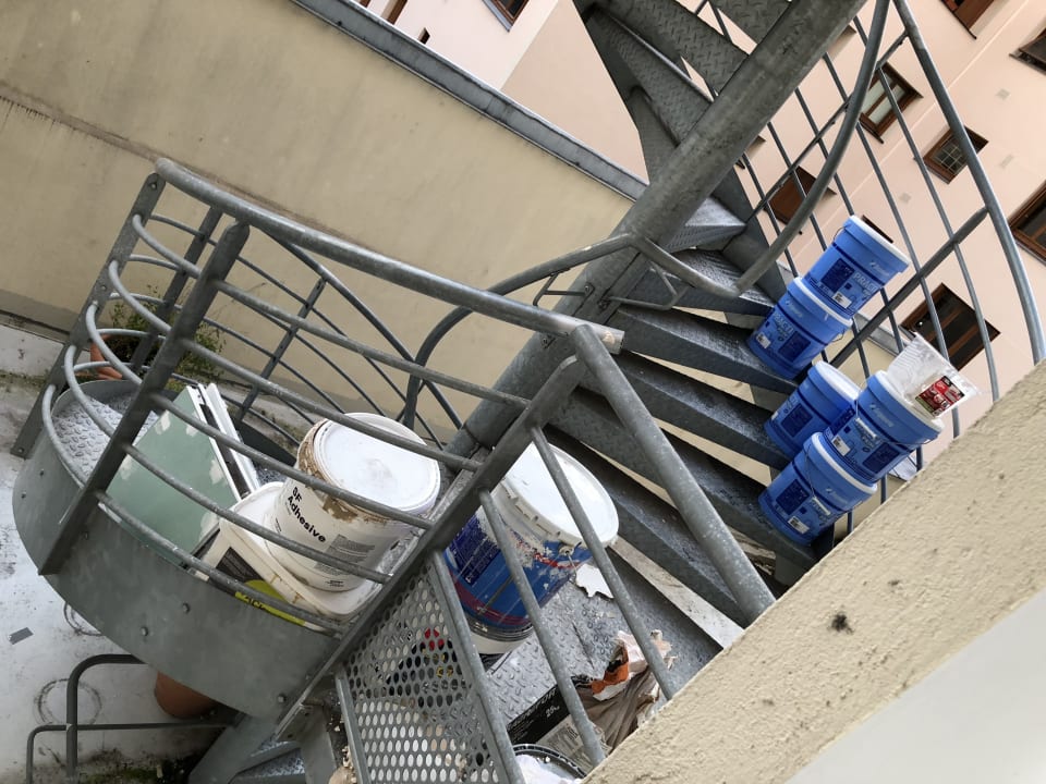 Ausblick Best Western The Playce Hotel by HappyCulture