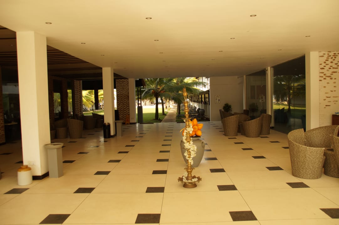 Lobby Coco Royal Beach Resort