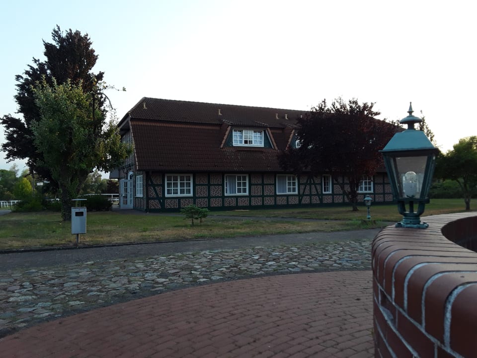 Außenansicht Hotel Schloss Herrenstein