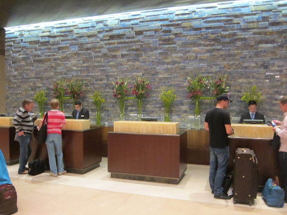 Rezeption im 3. Stock Swissotel Al Ghurair Dubai