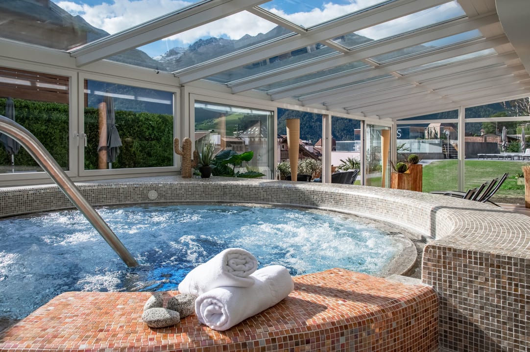 Pool Hotel Sunnwies