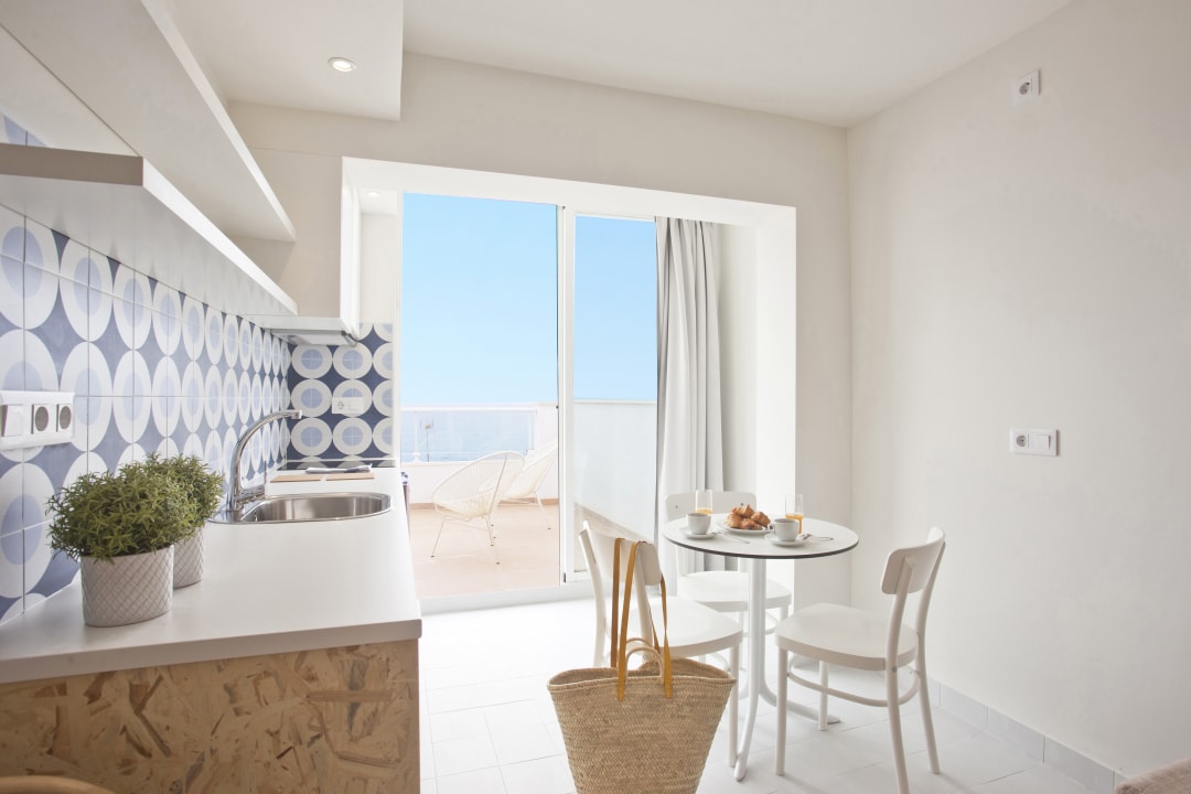 Zimmer BJ Cala Morlanda Estudios