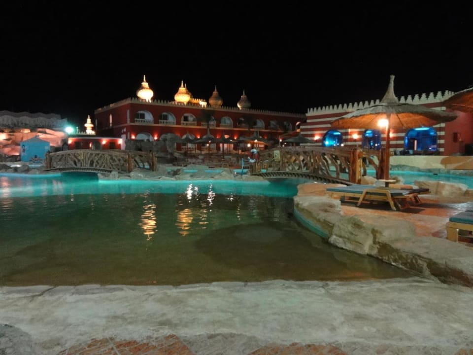 Großer Hauptpool Pickalbatros Alf Leila Wa Leila Resort - Neverland Hurghada