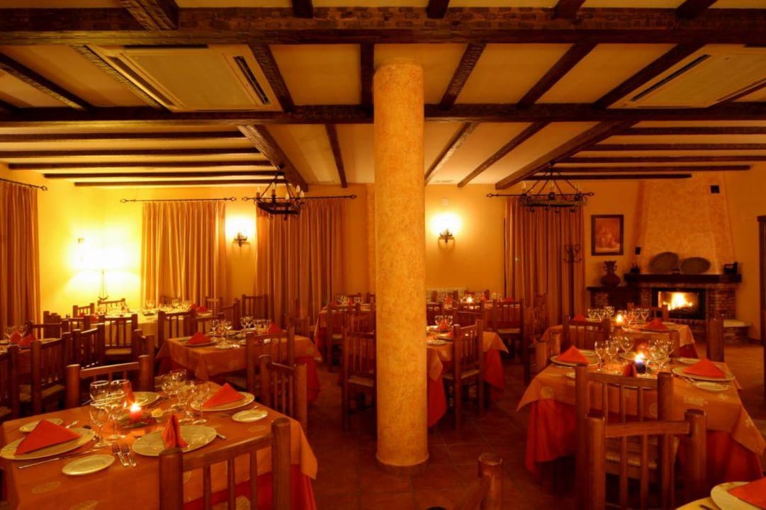 Restaurante Hotel Rural Llano Piña