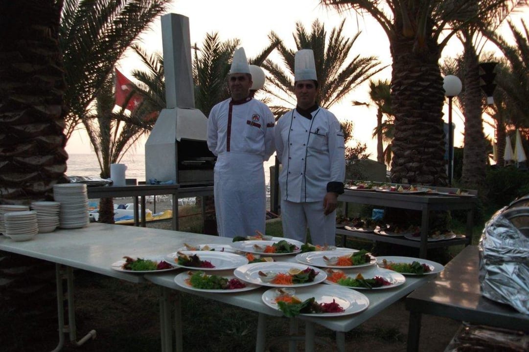 Grillen am Strand Hotel Yetkin