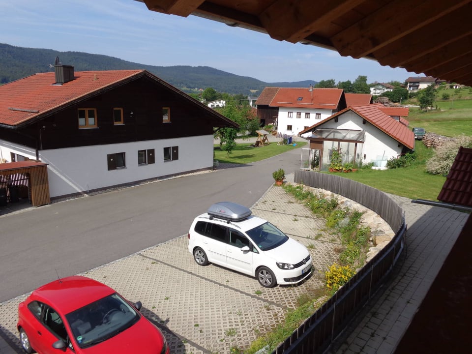 Der Blick aus dem Spielhaus Erlebnisbauernhof Achatz