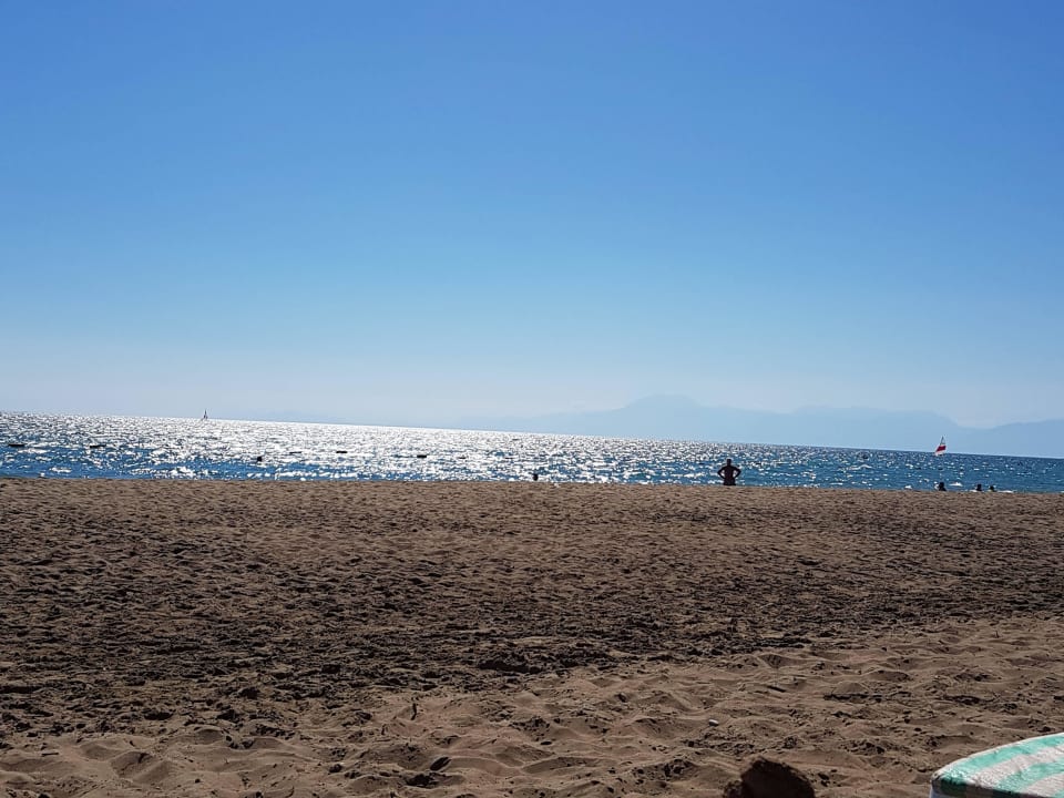 Schöner Sandstrand Belconti Resort Hotel