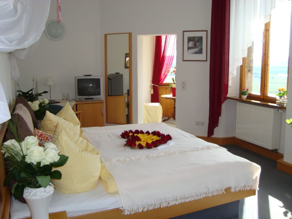 Suite Schloss Weißenburg Hotel & Restaurant