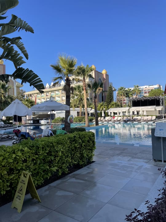 Pool Side Sunport Hotel & Spa