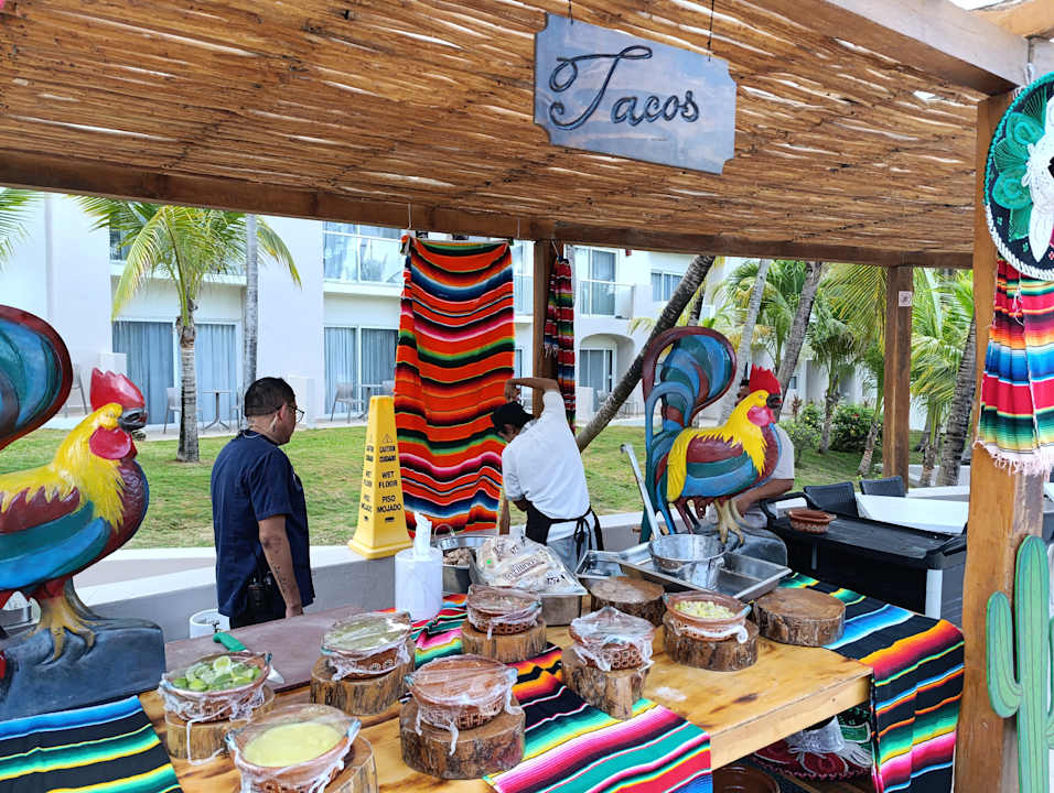 Gastro Viva Azteca by Wyndham - All Inclusive Resort