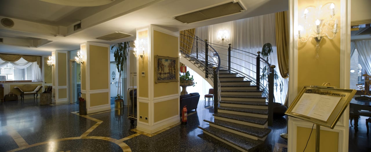 Lobby Hotel Grande Albergo Roma