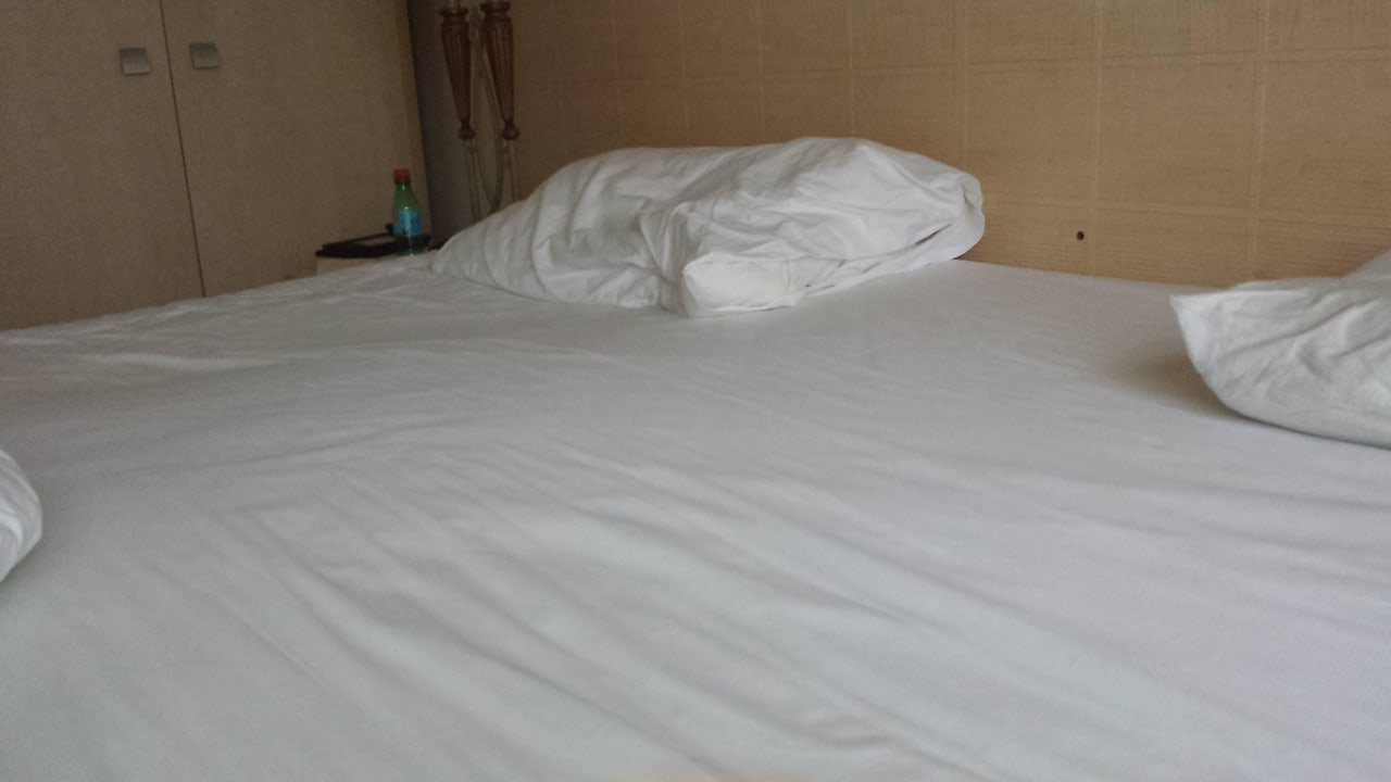 Man rutsche einfach auch dem Bett, so durchgelegen PALOMA Perissia