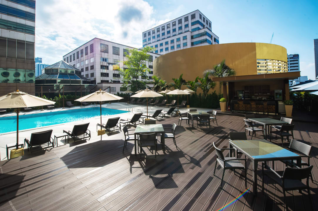 pool-holiday-inn-bangkok-silom-bangkok-holidaycheck-bangkok