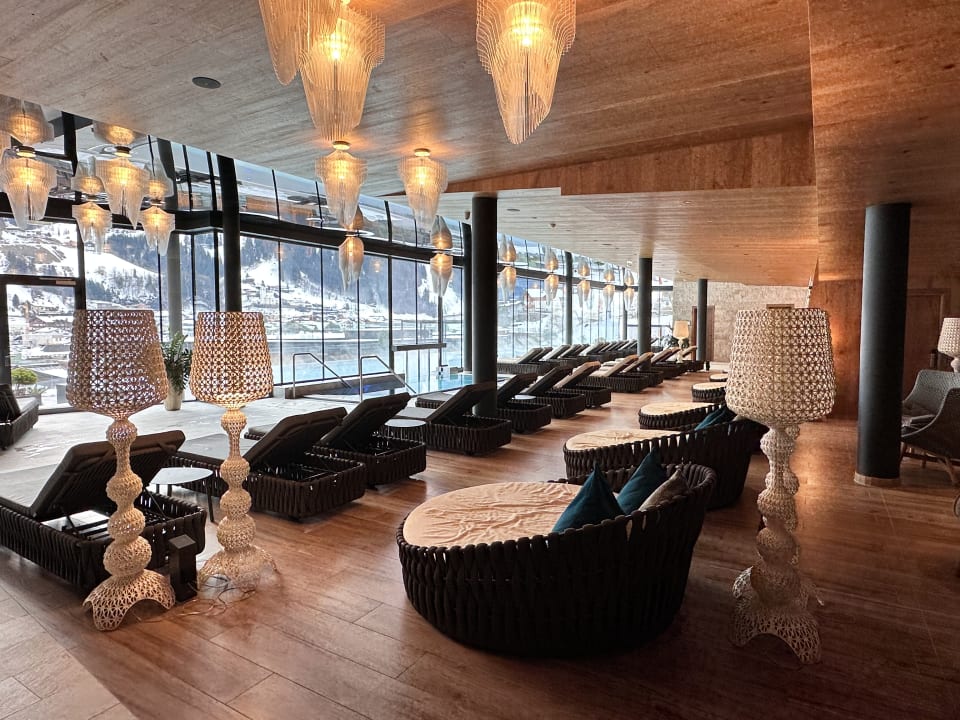 Pool DAS EDELWEISS Salzburg Mountain Resort