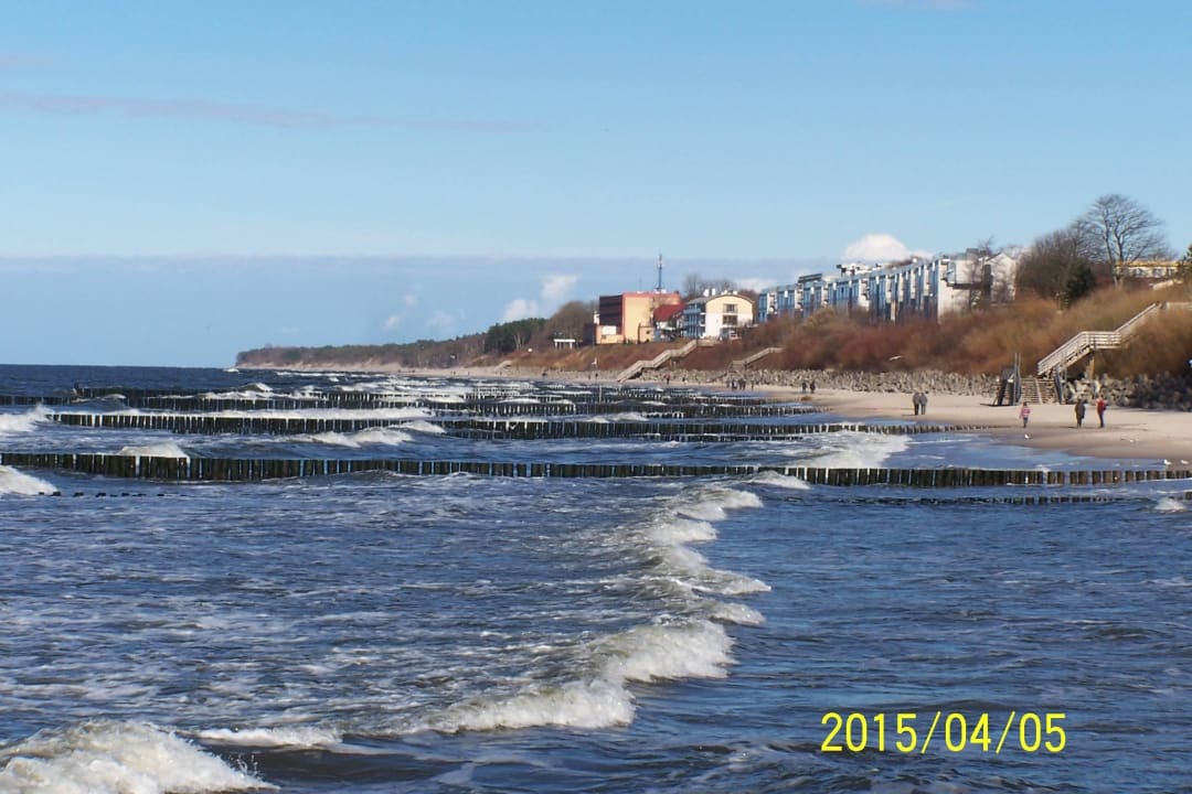Widok z plaży Boulevard Ustronie Morskie by Zdrojowa