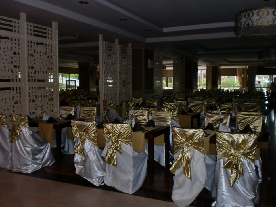 Vorbereiteter Speisesaal für das Galadinner Aydinbey Kings Palace & Spa