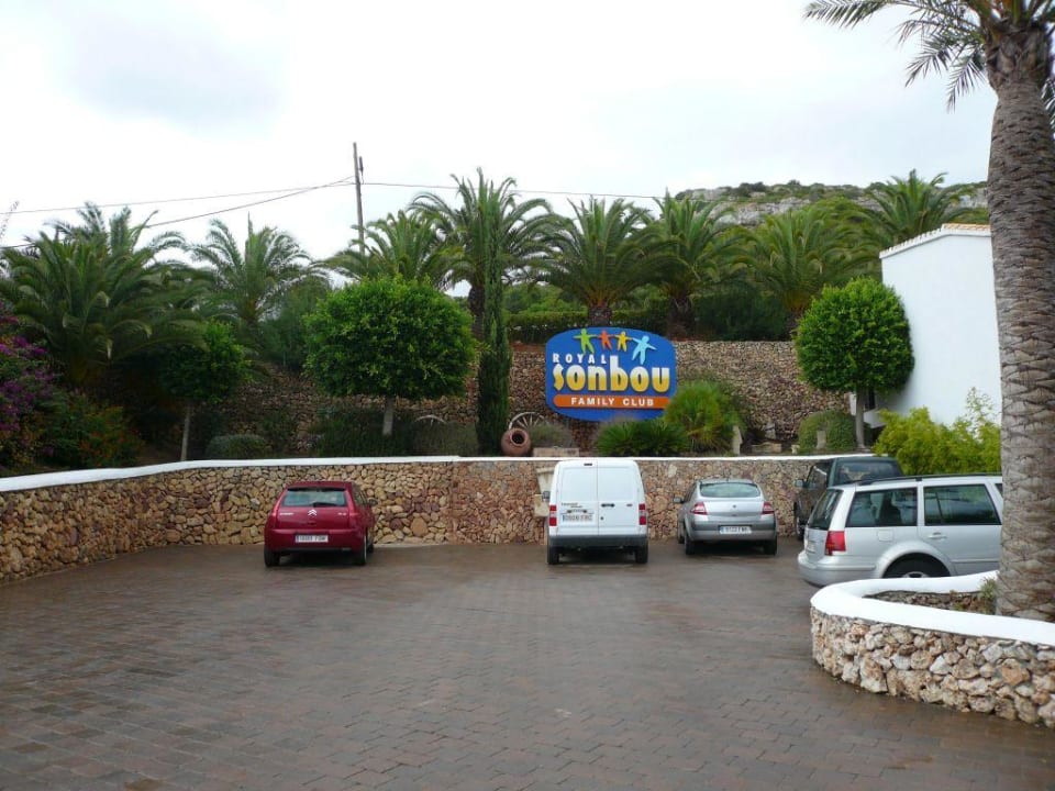 Vor dem Hotel 2. Royal Son Bou Family Club