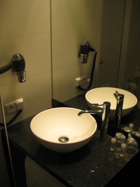 Badezimmer Motel One Hamburg-Alster