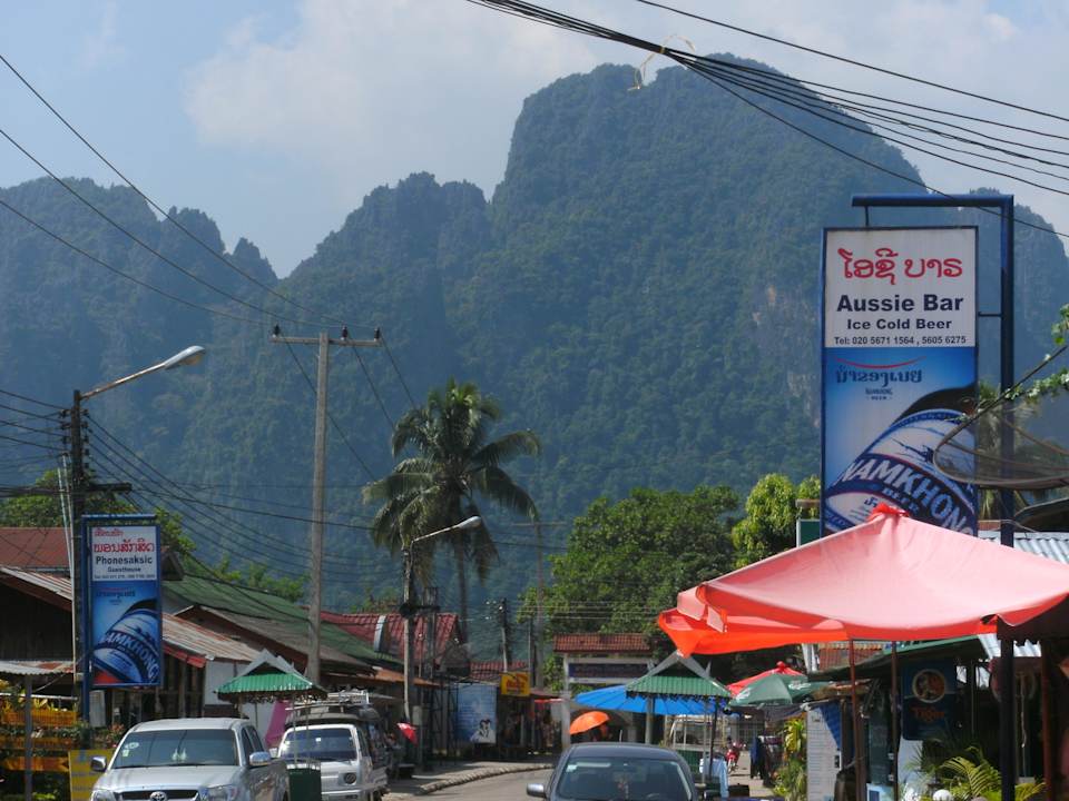 Die Straße zum Guesthouse Johnny's Guesthouse