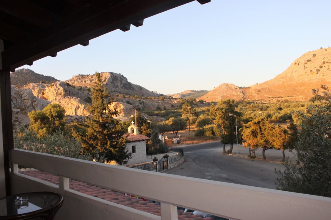 Widok z tarasu Hotel Golden Odyssey