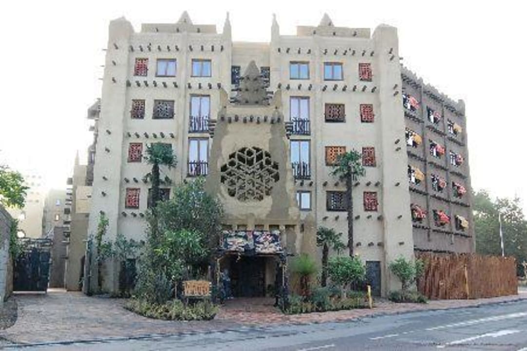 Eingang Hotel Matamba Hotel Matamba - Phantasialand Erlebnishotel