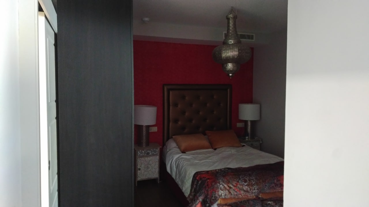 Zimmer Alhambra Boutique Apartments by PMC Resorts