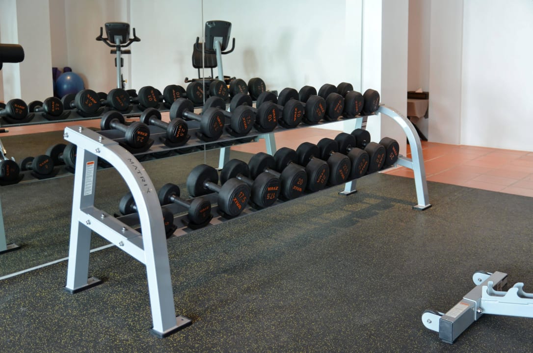 Fitnesscenter, Kurzhanteln bis max. 25 kg Moracea by Khao Lak Resort