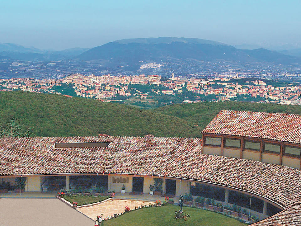 Terrazza su Perugia Residence L'Heritage suites Aristoteles 225 by Bluebay