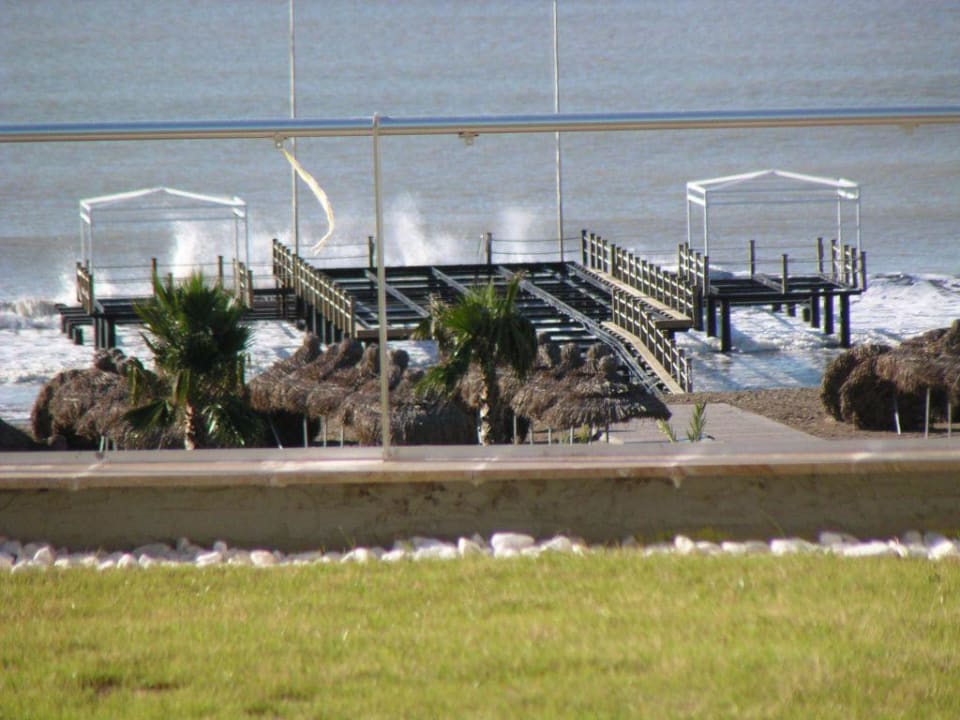 Brandung am Steg Voyage Belek Golf & Spa