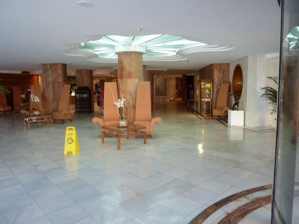 Eingangsbereich Hotel Serrano Palace